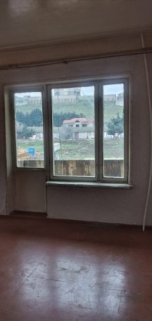 Talkuçkanın yaxınlığı 9 mərtəbəli binada menzil almaq, -4