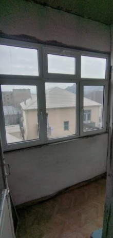 Talkuçkanın yaxınlığı 9 mərtəbəli binada menzil almaq, -12