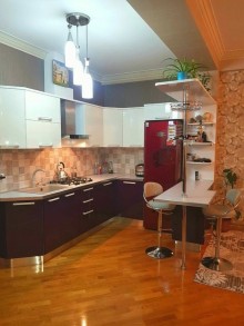 Zabratda əla təmirli Yeni Tikili, -5