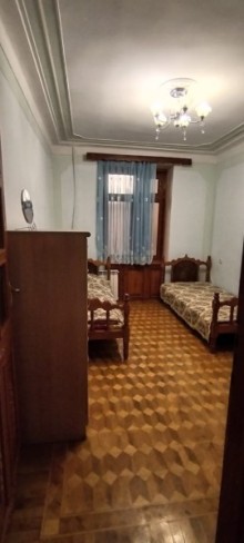 Nerimanov rayonu Funda tibb mərkəzi yaninda Köhnə Tikili, -4