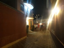Xirdalanda 2 mertebeli heyet evi satilir, -2