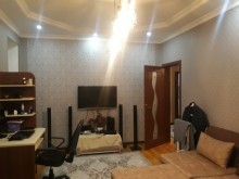 Xirdalanda 2 mertebeli heyet evi satilir, -18