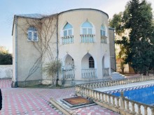 Merdekan baglarinda heyet evi almaq, -1
