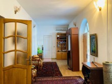 Merdekan baglarinda heyet evi almaq, -15