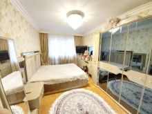Bakıxanovda Aygün Moll üzbəüz Köhnə Tikili, -4