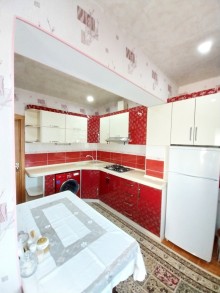 Bakıxanovda Aygün Moll üzbəüz Köhnə Tikili, -8