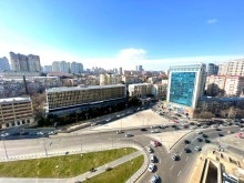 Statistikanın dairəsində 400 Kv.m Mənzil yeni yikili, -17