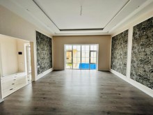 Merdekanda munasib qiymete hovuzlu  heyet evi, -12