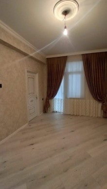 Şərq Bazarı Gənclik, 28 may metrosunun yaxınlığı Yeni Tikili, -9