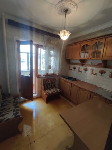 Bakixanovda İcra hakimiyyətinin yaxınlığı kohne tikili, -4
