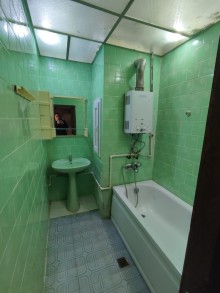 Bakixanovda İcra hakimiyyətinin yaxınlığı kohne tikili, -5