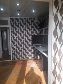 Bakıxanov qəsəbəsi mərkəzdə Köhnə Tikili, -10