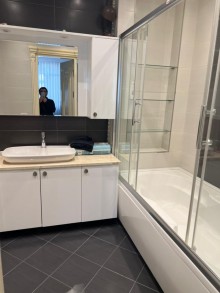 Varovski yeni tikili binada, -6