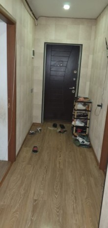 Razinde Qaz idarəsinin yaxınlığı Köhnə Tikili, -12