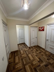 Əhmədli metrosu yaxınlığında 9 mərtəbəli binada Köhnə Tikili, -9