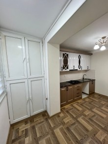 Əhmədli metrosu yaxınlığında 9 mərtəbəli binada Köhnə Tikili, -10