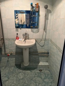 Talkuçkanın yaxınlığı 5 mərtəbəli binada kohne Tikili, -8