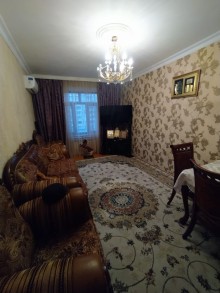 Əhmədli metrosunun yaxınlığında (Eurolux və Baku Electronics mağazalarının arxası) Köhnə Tikili, -1