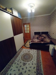 Əhmədli metrosunun yaxınlığında (Eurolux və Baku Electronics mağazalarının arxası) Köhnə Tikili, -6