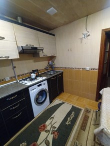 Əhmədli metrosunun yaxınlığında (Eurolux və Baku Electronics mağazalarının arxası) Köhnə Tikili, -11