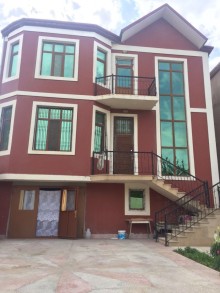 Arablinka 271№ məktəbin yaxınlığı heyet evi satilir, -1