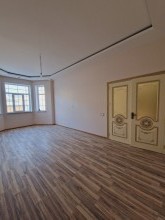 Masazırın girişi əsas yoldan 50-m aralıda Həyət evi, -5