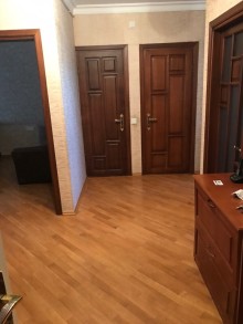 Bakıxanov qəsəbəsi 271№ məktəbin yaxınlığı Köhnə Tikili, -9
