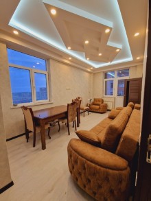 xirdalanda H.Eliyev parkinin qarshisinda Yeni Tikili, -2