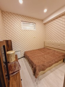 xirdalanda H.Eliyev parkinin qarshisinda Yeni Tikili, -3