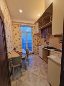 xirdalanda H.Eliyev parkinin qarshisinda Yeni Tikili, -8