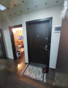 8 Noyabr Prospekti, Zərifə parkının yanında Köhnə Tikili, -15