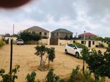 Nardaran qəsəbəsində Lahıc bağlarında Torpaq, -10