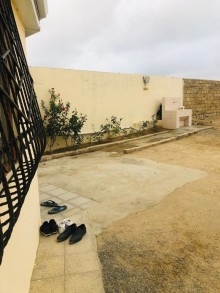 Nardaran qəsəbəsində Lahıc bağlarında Torpaq, -16