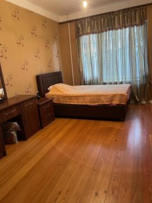 Ukrayna dairəsi yaxınlığında Köhnə Tikili, -9