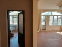 Badamdar qesebesi,1-ci massiv,Heyder Eliyev parkinin arxasinda ev, -5