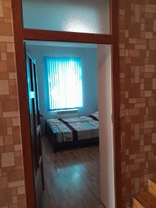 Badamdar qesebesi,1-ci massiv,Heyder Eliyev parkinin arxasinda ev, -7