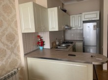 Yeni tikili 17 mərtəbəli binanin 3 otaqa( düzəlmə), -7