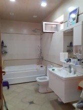 Badamdarda Həyət evi satilir, -8
