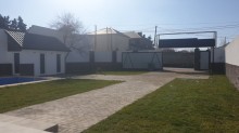 Santral Electric mağazasina catmamış, əsas yoldan 100 metr içəridə ev, -5