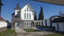 Santral Electric mağazasina catmamış, əsas yoldan 100 metr içəridə ev, -12