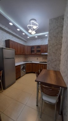 Həzi Aslanov metrosunda Yeni Tikili, -8