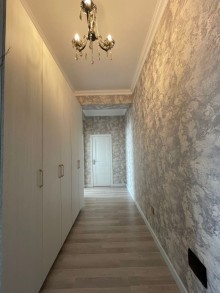 Bakıxanov qəsəbəsi mərkəzi yolun üstü Yeni Tikili, -9