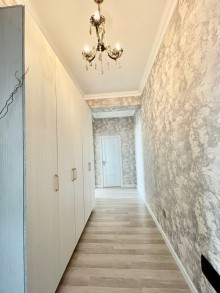 Bakıxanov qəsəbəsi mərkəzi yolun üstü Yeni Tikili, -10