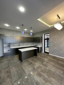 Mərdəkan Qəsəbəsində Yola Yaxın Villa, -11