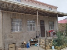 Qobu qəsəbəsində Həyət evi, -1