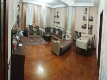 Qobu qəsəbəsində Həyət evi, -3