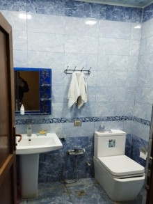 Qobu qəsəbəsində Həyət evi, -6