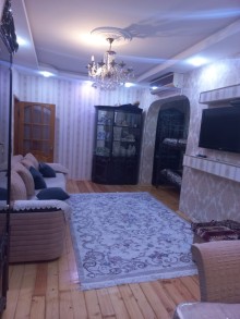 Bakıxanov qəsəbəsi İcra hakimiyyətinin yanı köhnə tikili, -3