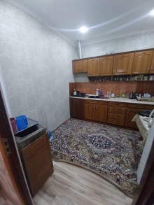 Hövsan yolunun üstündə Həyət evi, -8