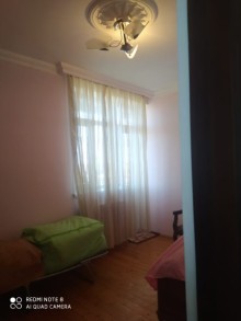 buzovna qesebesinde denize geden yolda Həyət evi, -4